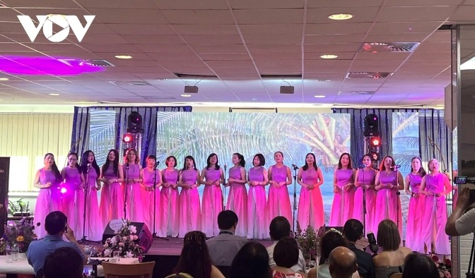 Rostock gala honours Vietnamese language and identity